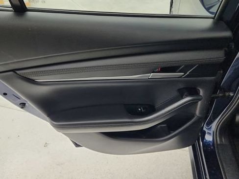 Used 2024 MAZDA MAZDA3 s FWD image 25