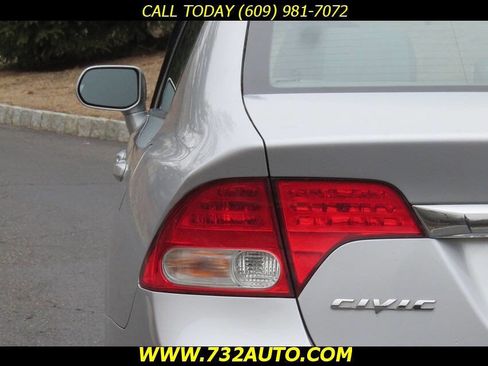 Used 2010 Honda Civic LX image 23