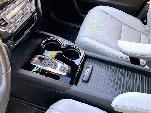 Used 2019 Honda Passport Touring image 16