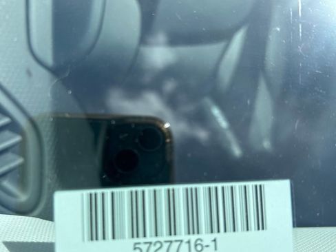 Used 2025 Chevrolet Trax LS FWD image 2