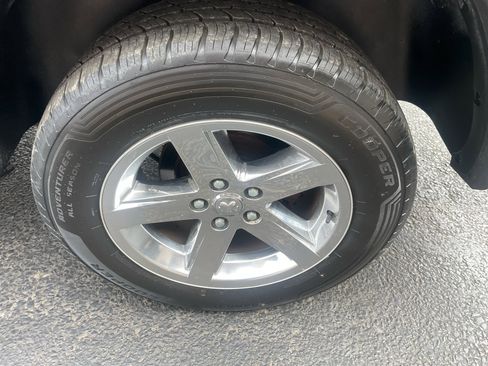 Used 2010 Dodge Ram 1500 Truck Sport image 16