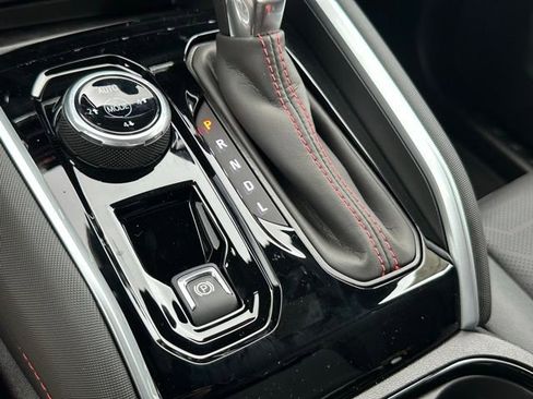 New 2025 Chevrolet Colorado Z71 w/ Midnight Edition image 17