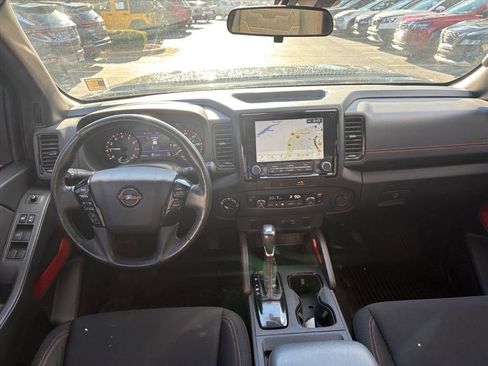 Certified 2022 Nissan Frontier PRO-4X w/ Off-Road Protection Package image 9