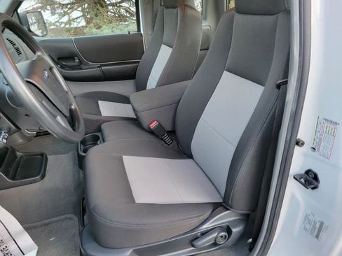 Used 2009 Ford Ranger XLT image 7