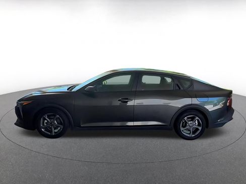 Used 2025 Kia K4 FWD image 7