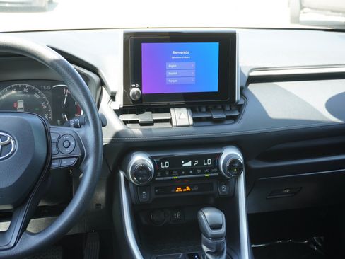 Used 2024 Toyota RAV4 XLE AWD/4WD image 15
