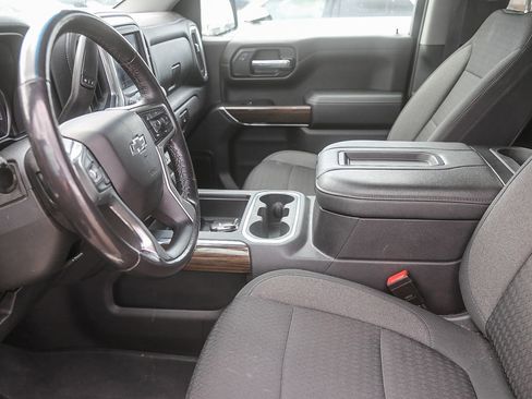 Used 2021 Chevrolet Silverado 1500 LT Trail Boss w/ Bed Protection Package image 5