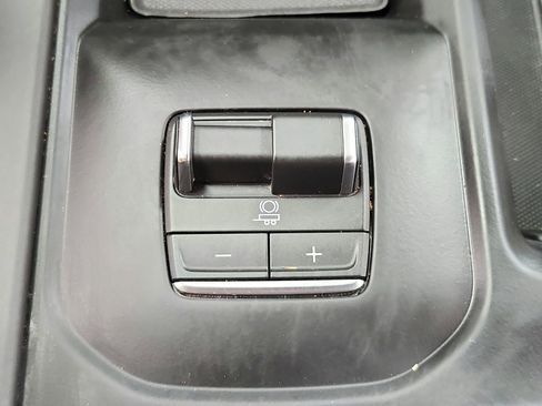 Used 2026 GMC Sierra 2500 Denali Ultimate image 37