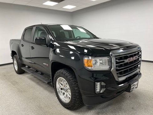 Used 2022 GMC Canyon AT4 AWD/4WD image 2