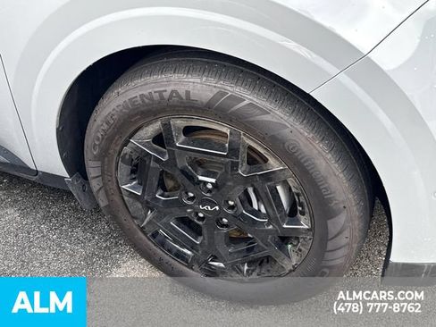Used 2025 Kia Carnival SX Prestige FWD image 11