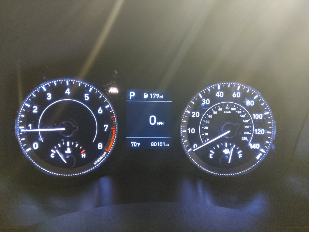 Used 2022 Hyundai Venue Limited FWD image 23