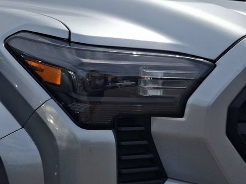 Used 2024 Toyota Tacoma SR5 AWD/4WD image 8