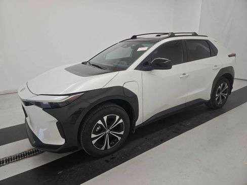 Used 2024 Toyota bZ4X FWD w/ Weather Package image 13