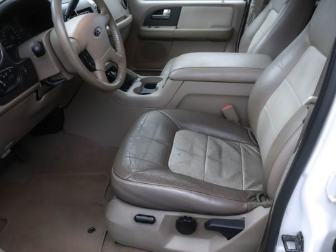 Used 2004 Ford Expedition Eddie Bauer image 5