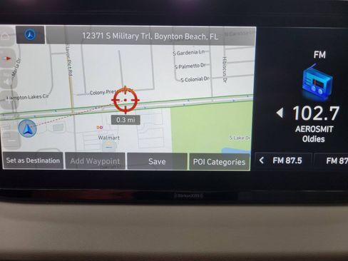 Used 2023 Hyundai Santa Fe SEL FWD image 18
