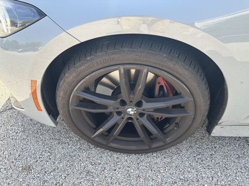 Used 2023 BMW 330i xDrive Sedan w/ M Sport Package AWD/4WD image 9