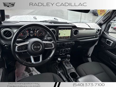 Used 2022 Jeep Wrangler Unlimited Sahara w/ Cold Weather Group AWD/4WD image 14