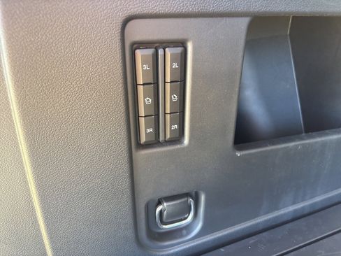 Used 2022 Ford Expedition Limited image 61