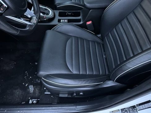 Used 2022 Kia Forte GT-Line w/ GT-Line Premium Package image 21