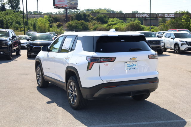 Used 2025 Chevrolet Equinox LT FWD image 7