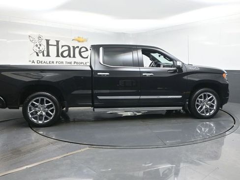 Used 2023 Chevrolet Silverado 1500 High Country w/ High Country Premium Package AWD/4WD image 35