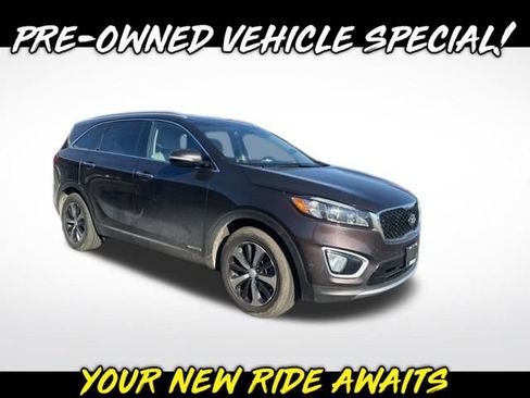 Used 2017 Kia Sorento EX image 1