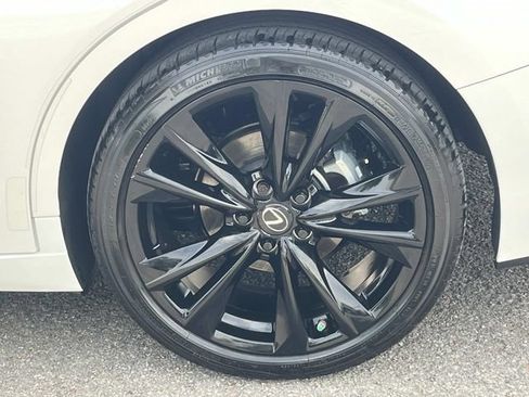 Used 2024 Lexus ES 350 F Sport w/ Accessory Package (Z2) FWD image 11