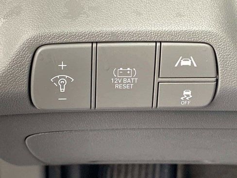 Used 2021 Hyundai Elantra Blue image 21