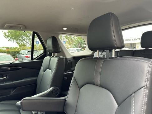 Used 2023 Honda Pilot EX-L image 23