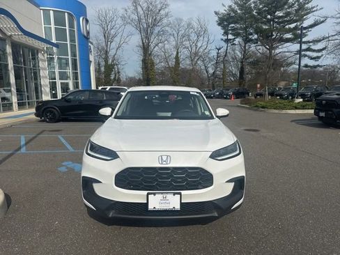 Used 2024 Honda HR-V LX image 3