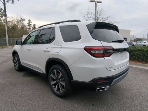 Used 2024 Honda Pilot Elite image 6