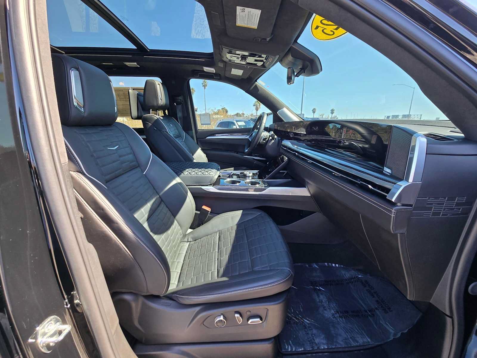 Used 2025 Cadillac Escalade V AWD/4WD image 11