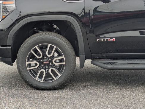 New 2026 GMC Sierra 1500 AT4 w/ AT4 Premium Package AWD/4WD image 32