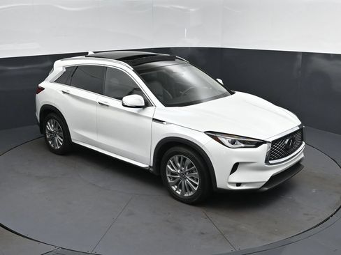Certified 2024 INFINITI QX50 Luxe FWD image 36
