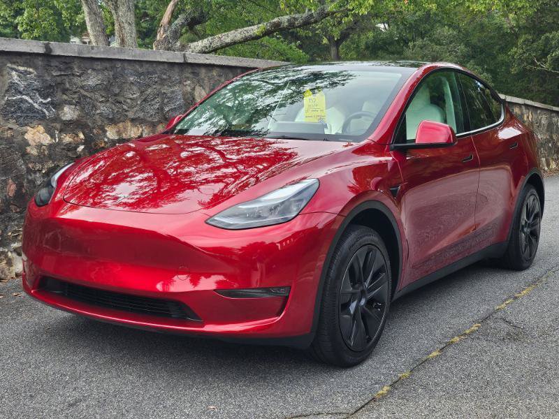 Used 2025 Tesla Model Y Long Range RWD image 14
