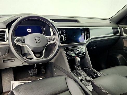 Used 2021 Volkswagen Atlas Cross Sport SEL image 12