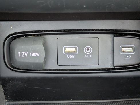 Used 2020 Hyundai Santa Fe SE image 26