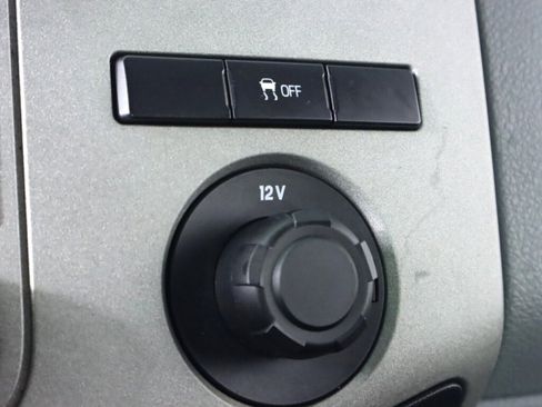 Used 2014 Ford F350 XLT w/ Camper Package image 21