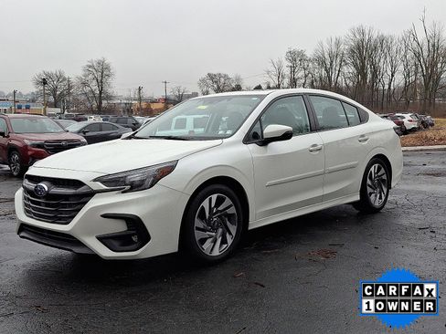 Used 2023 Subaru Legacy Limited image 3