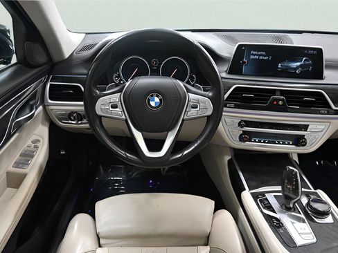 Used 2016 BMW 750i xDrive AWD/4WD image 11