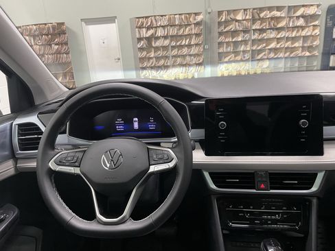 New 2025 Volkswagen Taos SE image 12