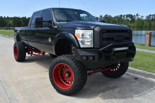 Used 2015 Ford F350 Platinum w/ FX4 Off-Road Package AWD/4WD image 2