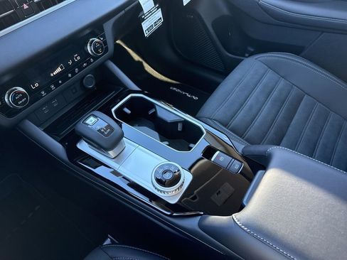 New 2026 Mitsubishi Outlander SE FWD image 18