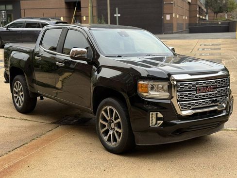 Used 2021 GMC Canyon Denali image 3