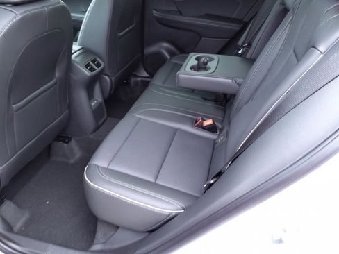 Used 2023 Buick Envision Essence image 6