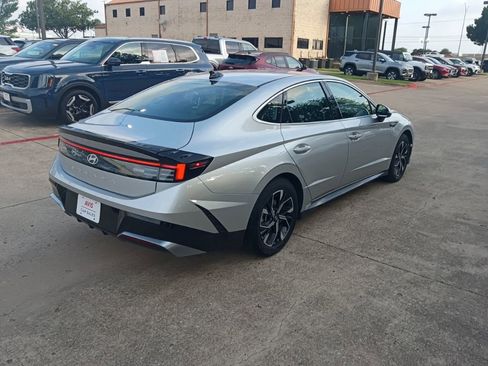 Used 2025 Hyundai Sonata SEL FWD image 7