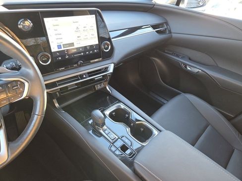 Used 2023 Lexus RX 350h image 38