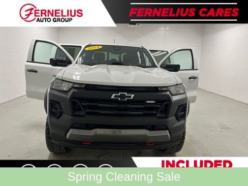 Used 2024 Chevrolet Colorado Trail Boss w/ Technology Package AWD/4WD image 11