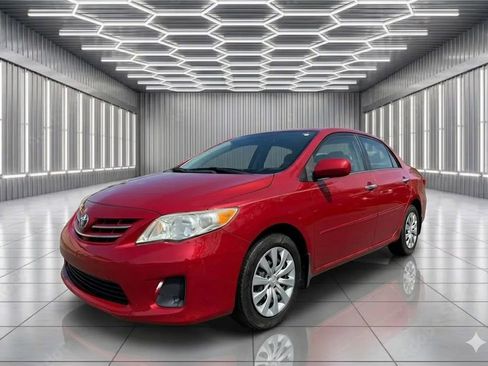 Used 2013 Toyota Corolla LE w/ Premium Pkg FWD image 1
