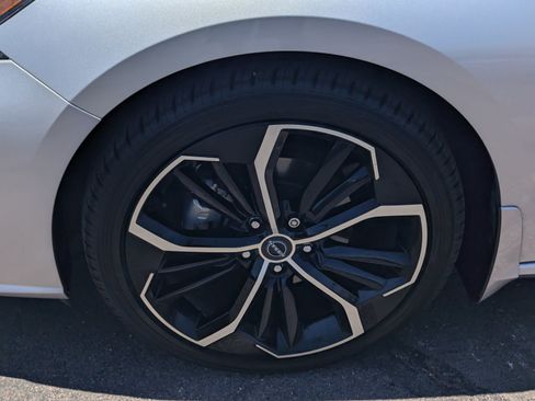 Used 2024 Nissan Altima 2.5 SR w/ SR Premium Package FWD image 7
